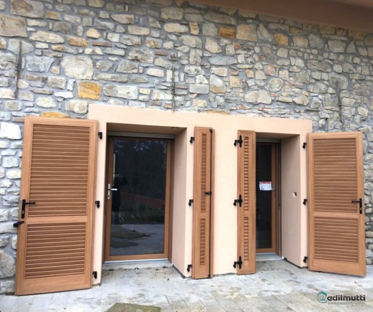 Posa serramenti in pvc a Varzi