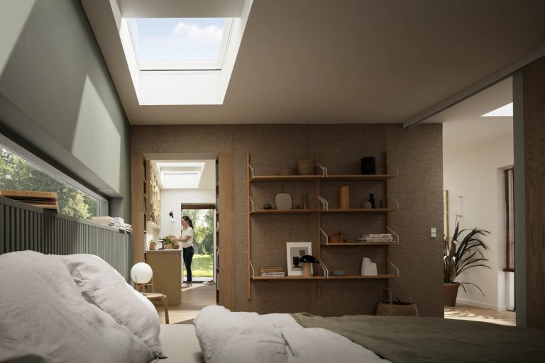 Camera da letto con finestra per tetti piani e tenda