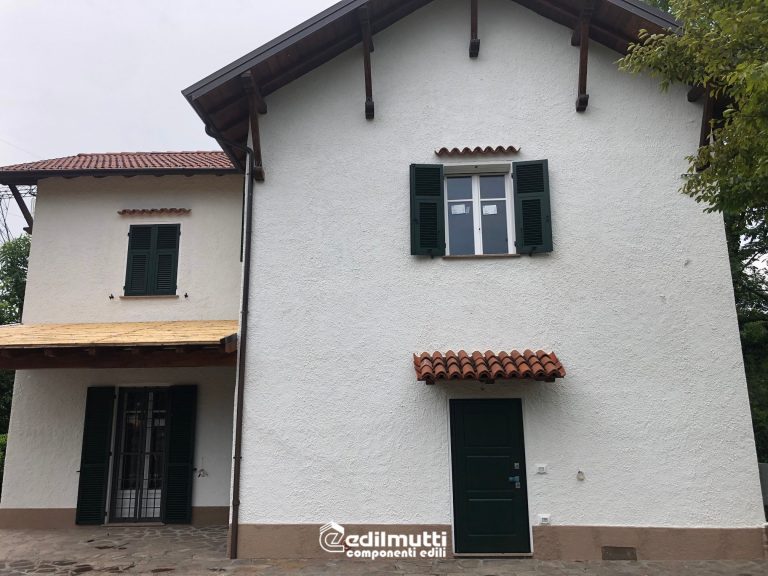 Posa serramenti nella collina di Novi Ligure